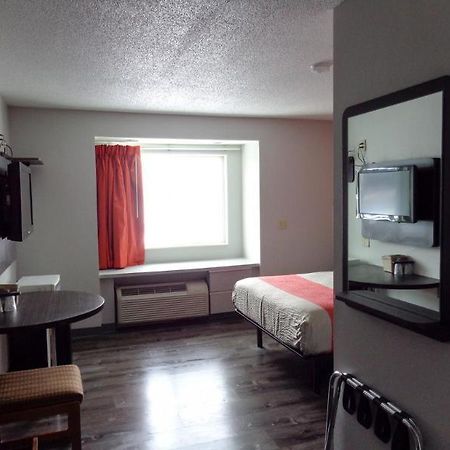 Quality Inn & Suites Watertown Fort Drum Calcium Eksteriør bilde