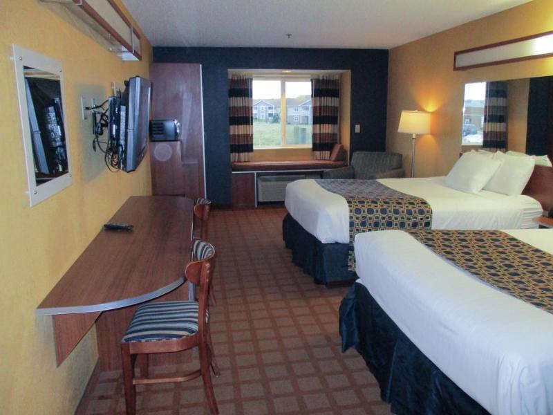 Quality Inn & Suites Watertown Fort Drum Calcium Eksteriør bilde