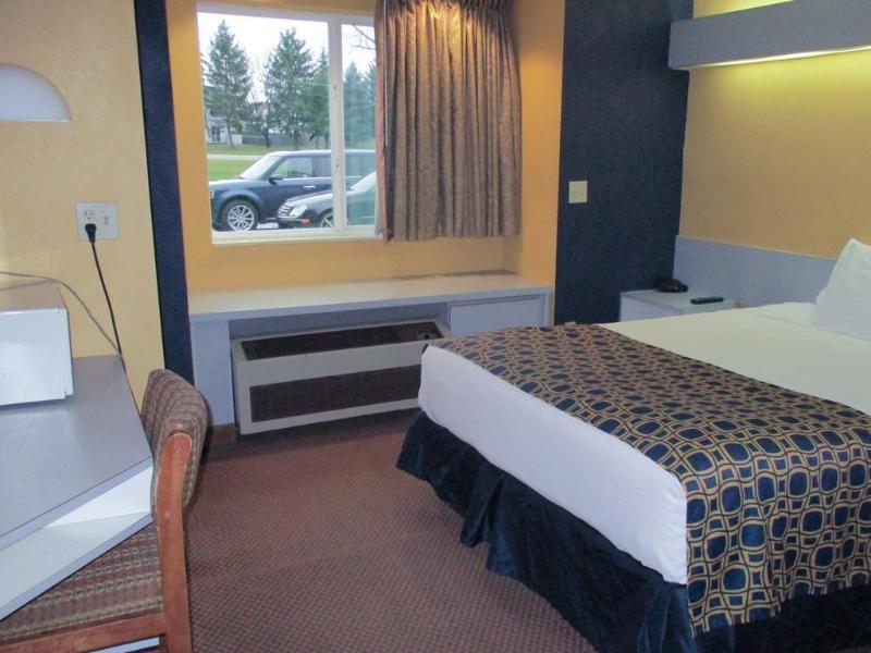 Quality Inn & Suites Watertown Fort Drum Calcium Eksteriør bilde