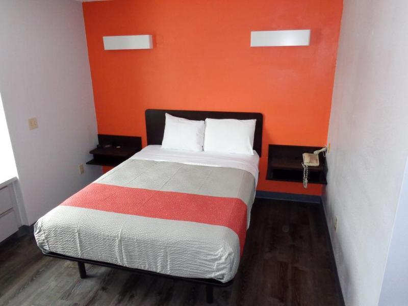 Quality Inn & Suites Watertown Fort Drum Calcium Eksteriør bilde