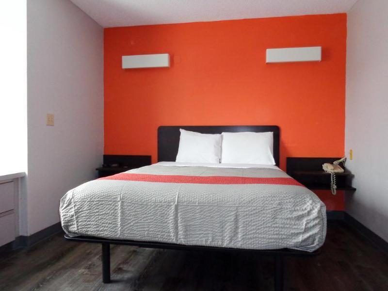 Quality Inn & Suites Watertown Fort Drum Calcium Eksteriør bilde