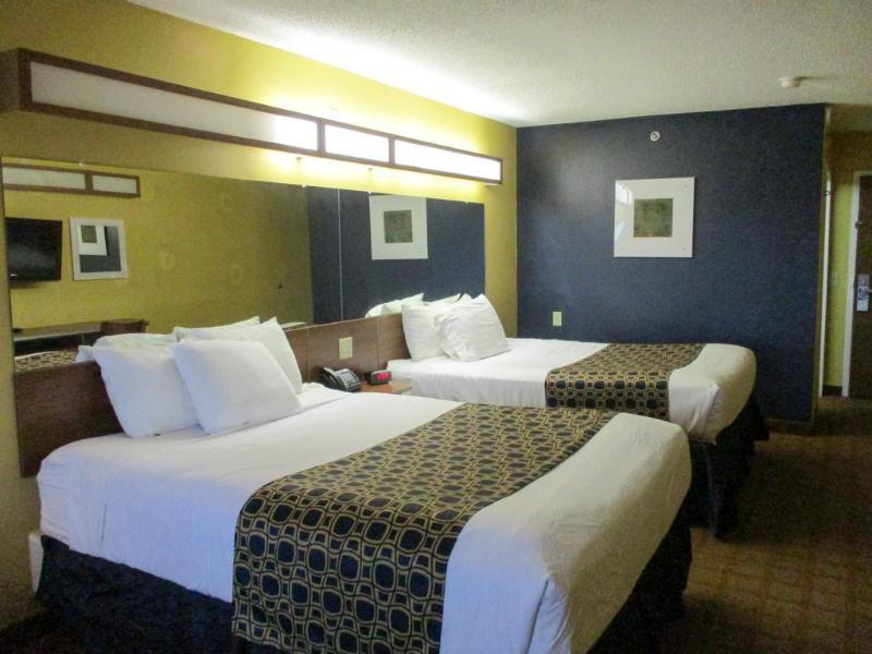 Quality Inn & Suites Watertown Fort Drum Calcium Eksteriør bilde